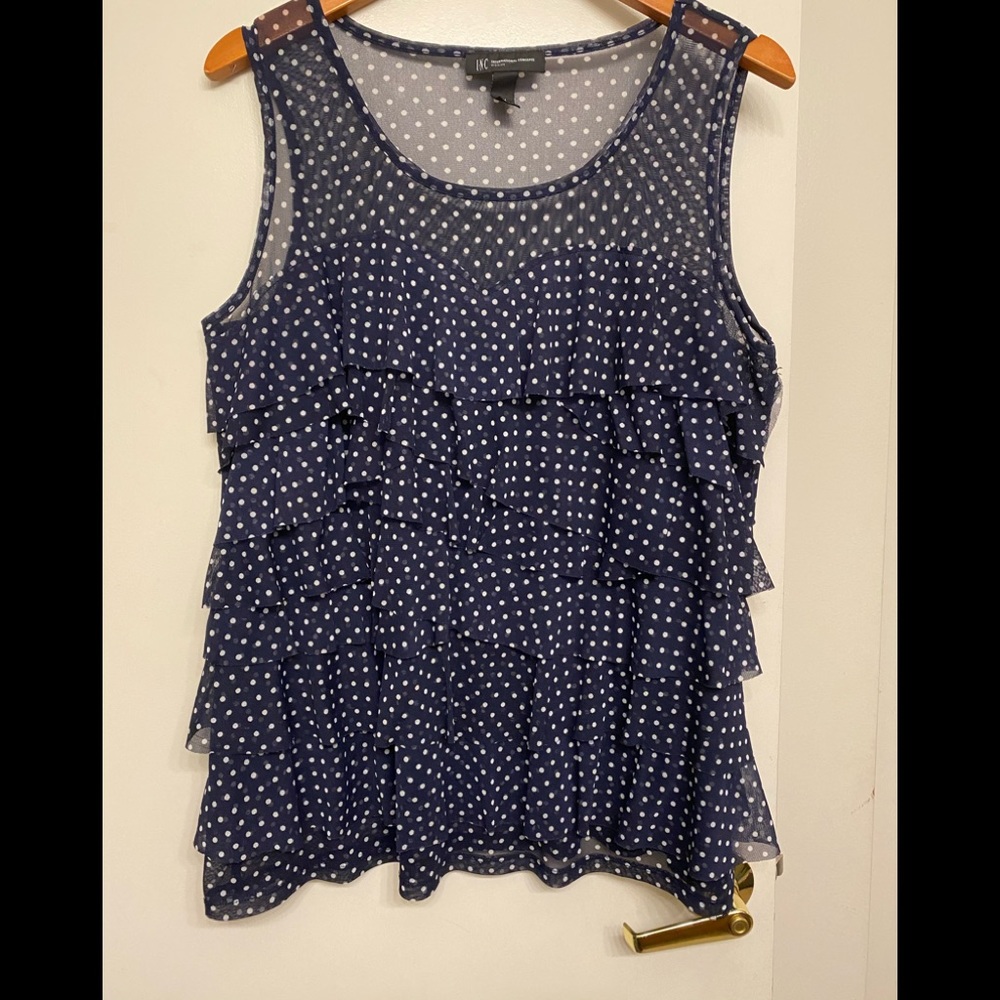 Women’s sleeveless Polkadot blouse size 2X